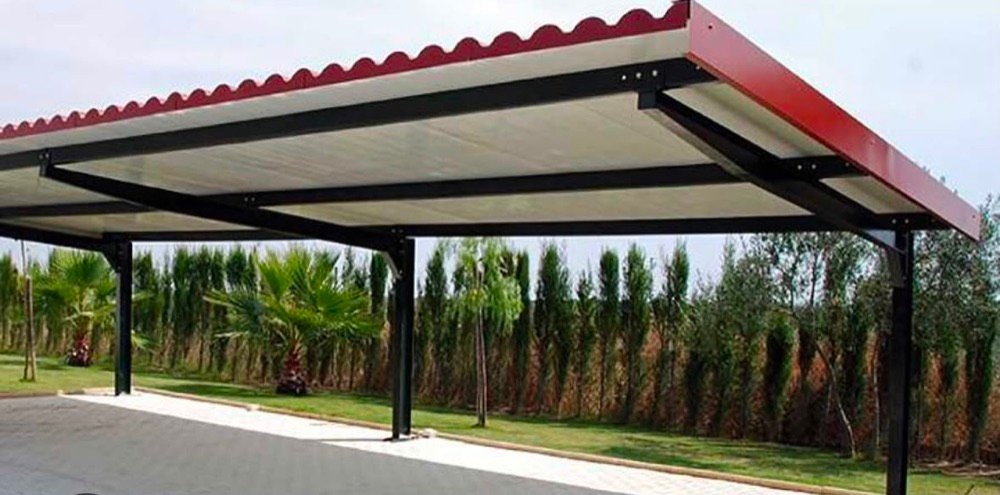 Techado metálico para porche de vivienda — Novero